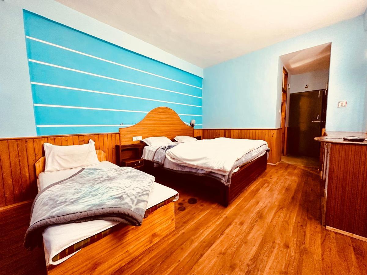 Hotel D Kanchan Manali Екстер'єр фото