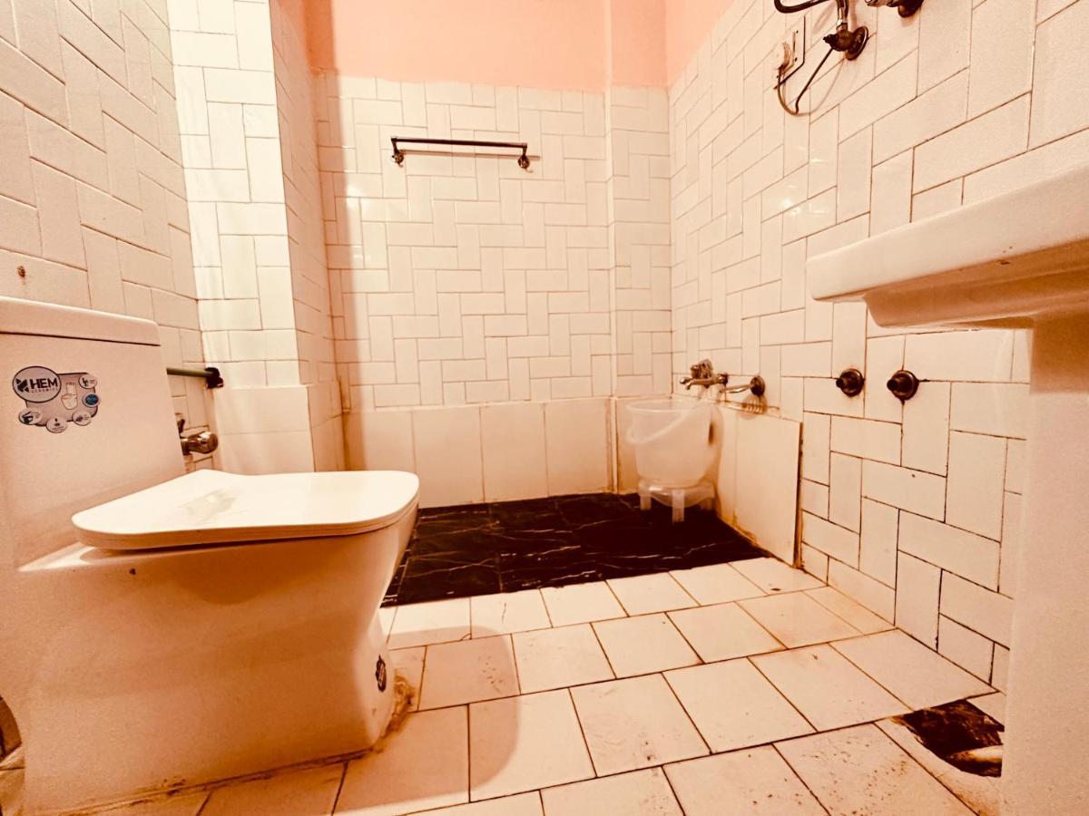 Hotel D Kanchan Manali Екстер'єр фото